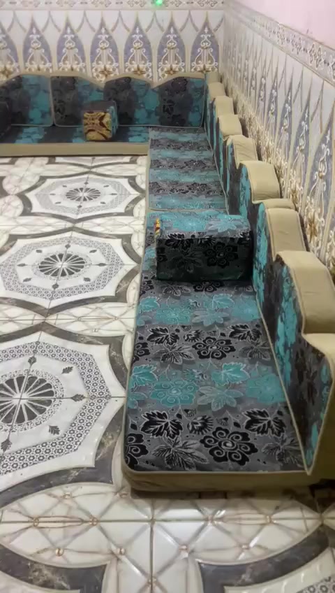 جلسة عربية  0780 737 7602
