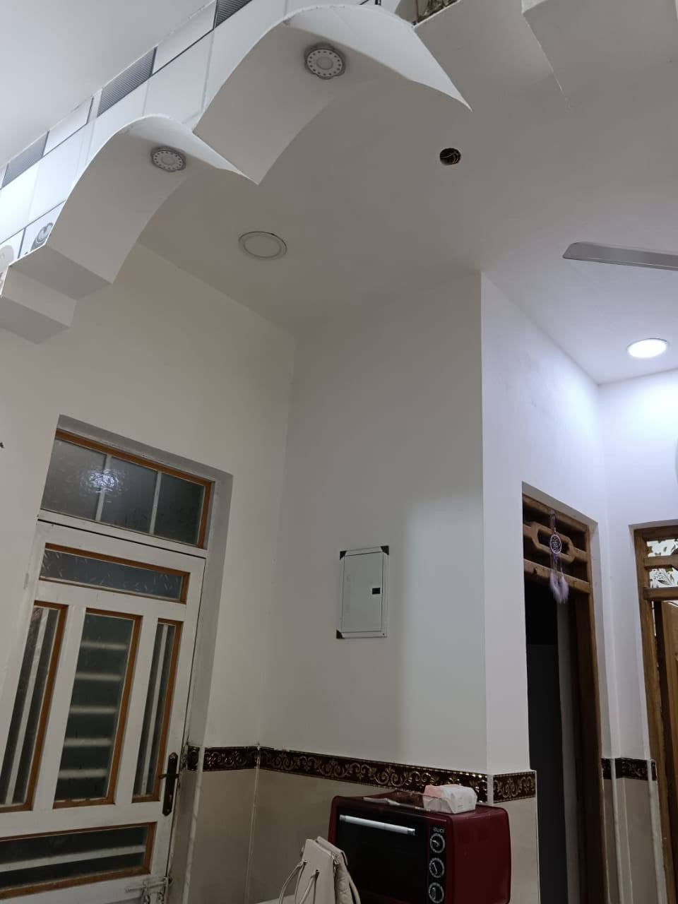 بيت ١٠٠ متر بالعرضات مربع ركن بدايت العرضات بنزلة الجسر بالخدمي خلف الاسواق الركن وخلف مكاتب الدلاليين مطلوب اسكان 20 والسعر ب125  تنطي 105 والشراي يسدد الاسكان للأستفسار اتصال ***********
