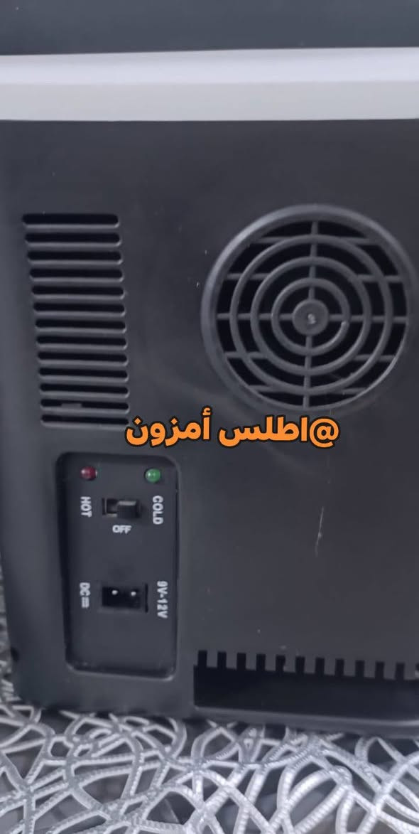 ثلاجة سيارة 
🔷تشتغل ع جداحة السيارة
🔷تبريد او حرارة
🔷بيها شخوط
متوفر بسعر 25 الف 
متوفر توصيل الى جميع محافظات العراق 5 الف 
🔷للحجز خاص ماسنجر او واتساب
🔷رقم الواتساب ***********
