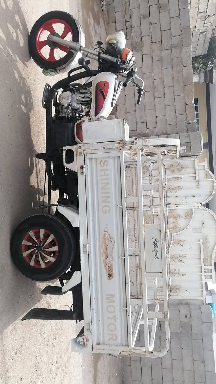 ستوته ام الطير موديل 2018 محرك 24 كهربائيات شغاله تايرات جدد جوبلس اوراق  (5)كامله  للاستفسار اتصل عل هذا الرقم:***********
