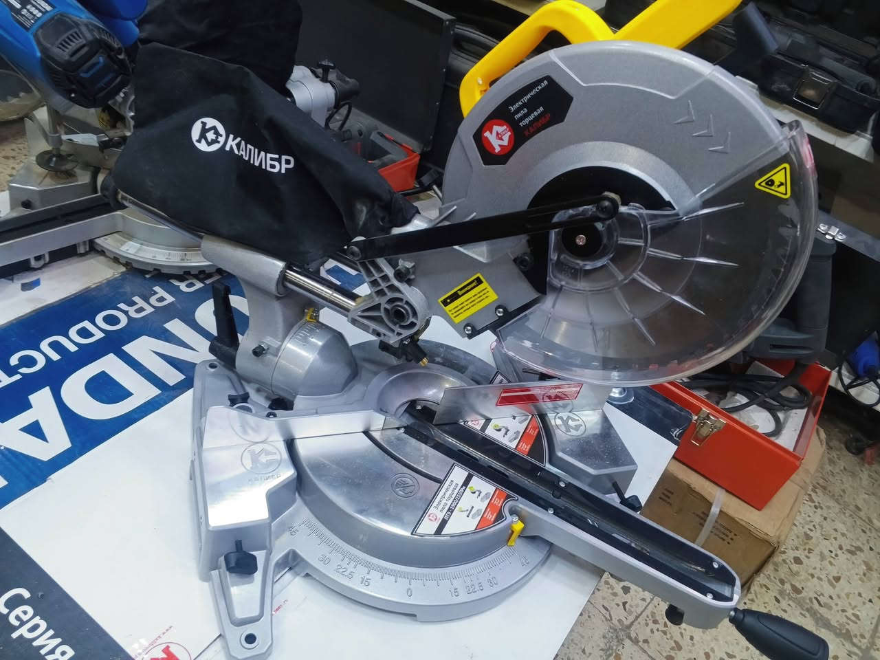 السلام عليكم 🙋🙋 
عدد اصليه اوربي متنوعه 
الاسعار وبعض التفاصيل تحت الصور 
اي استفسار راسلني خاص وتدلل 
الحجز على الخاص او الاتصال على الرقم 
***********
