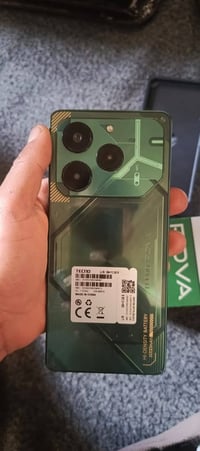 تيكنو بوفا 6 برو 5G • 256/24 • مراوس بايفون 11 برو ماكس