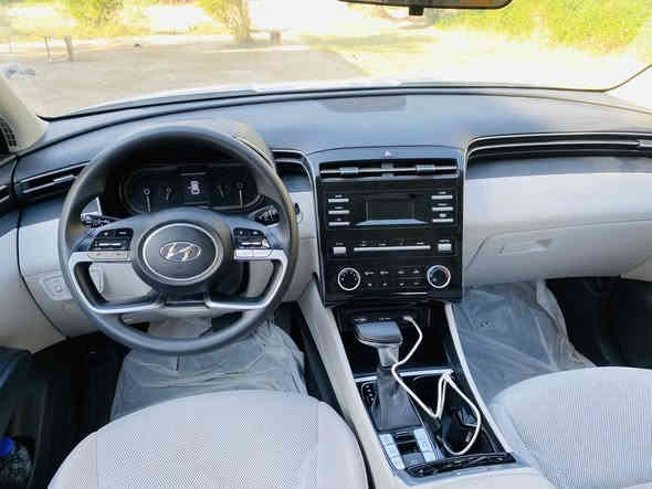 سلام عليكم توسان موديل 24خليجي مكفول كفاله عامه تبريد كشنات فرويل تشغيل بصمه تشغيل عن بوعد  ***********
