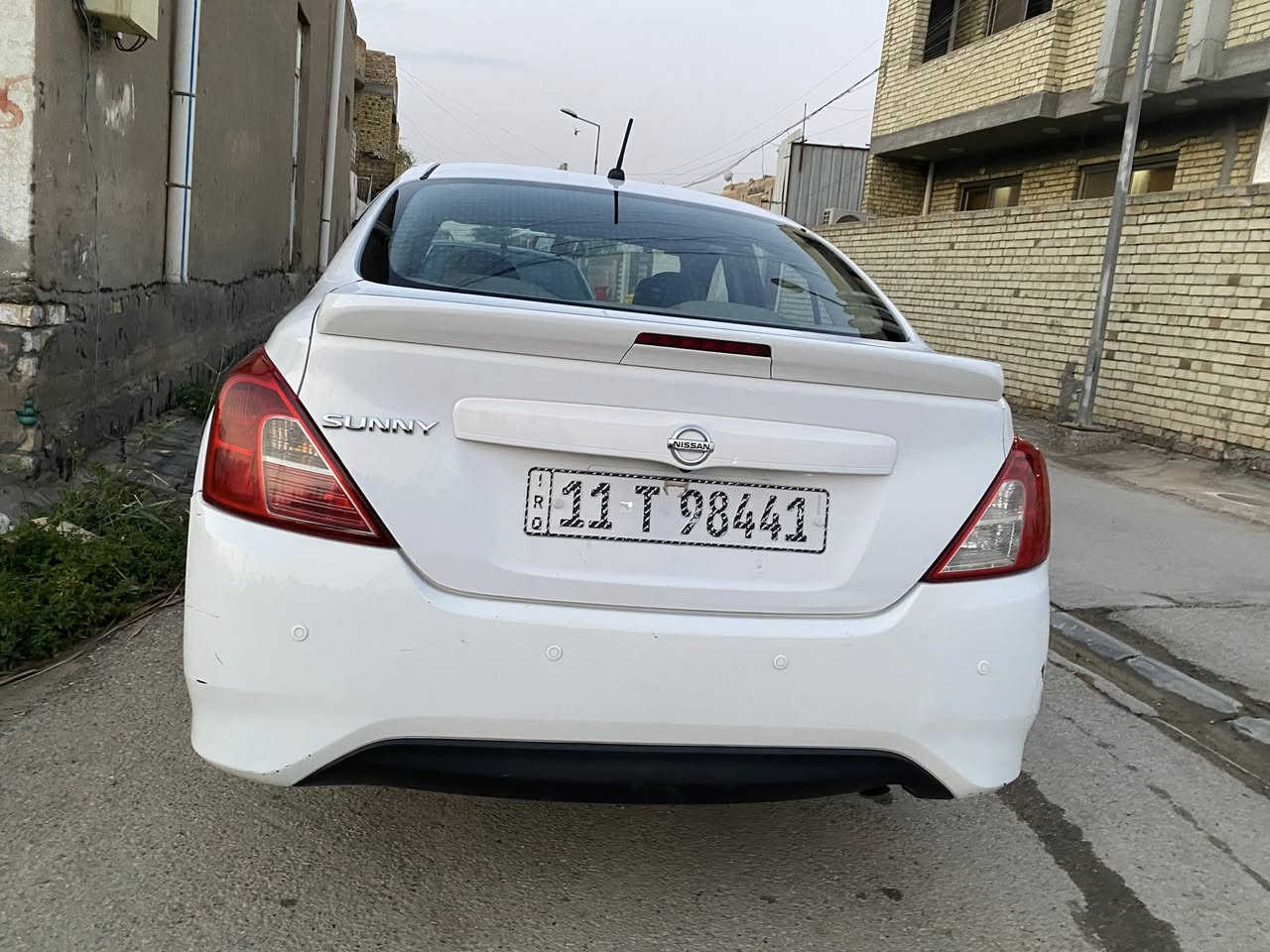 السلام عليكم نيسان سني هندي موديل ١٨ باب مصبوغ فقط ومامفتوح رقم بغداد تحويل بأي وقت مكانه كوت للاستفسار الاتصال بالرقم 
*********** السعر ٩٣ وبيه مجال
