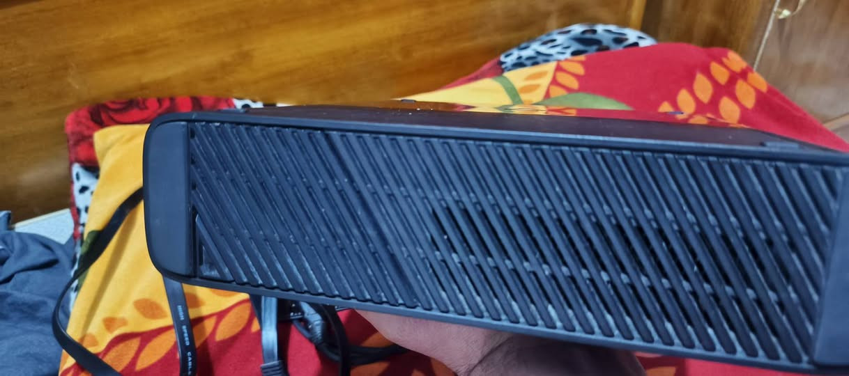 اكس بوكس مكفول ماداخل تصليح بس بدون جوستكات اكس بوكس ٣٦٠ نوعيه بي لعاب ٨٥ لف وبي مجال تصال واتساب فقط ***********
