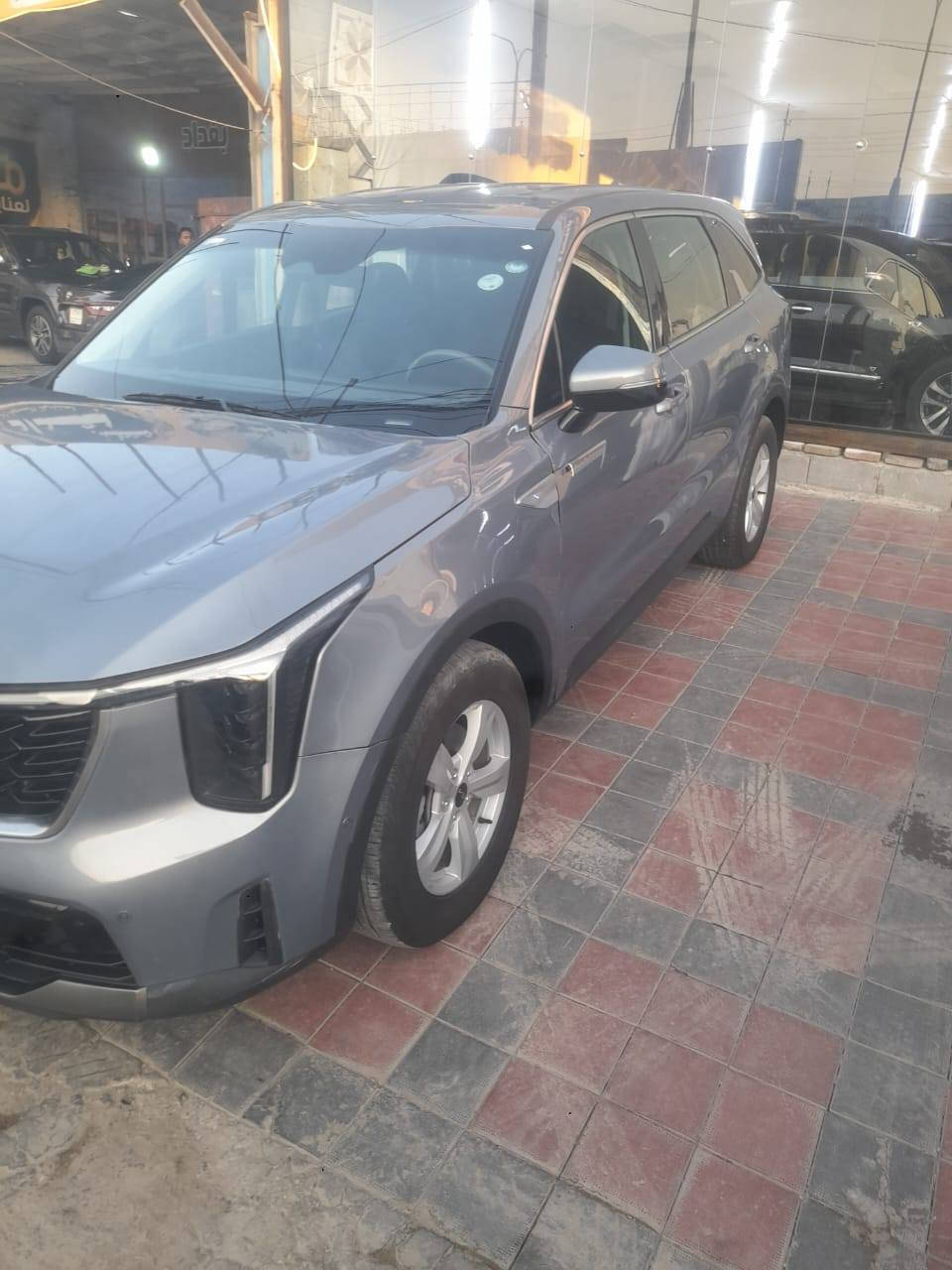 السلام عليكم للبيع سورنتو موديل 2024
وارد امريكي الضرر موجود ويا الصور 
السياره بأسمي تحويل ثاني يوم 
حساس جانبي🌟
حساس امامي 🌟
حساس خلفي 🌟
تثبيت سرعه🌟
تحديد مسار 🌟
تشغيل بصمه 🌟
اشاير بل المري🌟
سياقه ذاتيه🌟
دخول ذكي 🌟
7 راكب 
السعر230 ورقه 
الاستفسار الاتصال ***********
