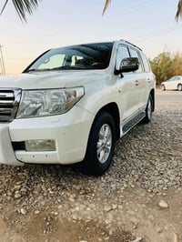 لاندكروزر GXR • ٢٠١٠ • بريميه