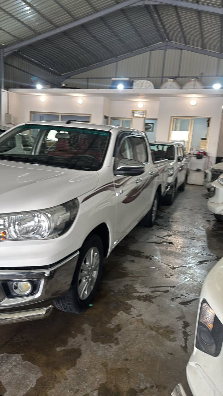 2018
كير اوتوماتيك 
مكفوله كفاله عامه 
بدون بارد بدون صبغ
سياره حلوه جديده
سنويه و هزه و فحص جديد
سعر(253$)
***********
