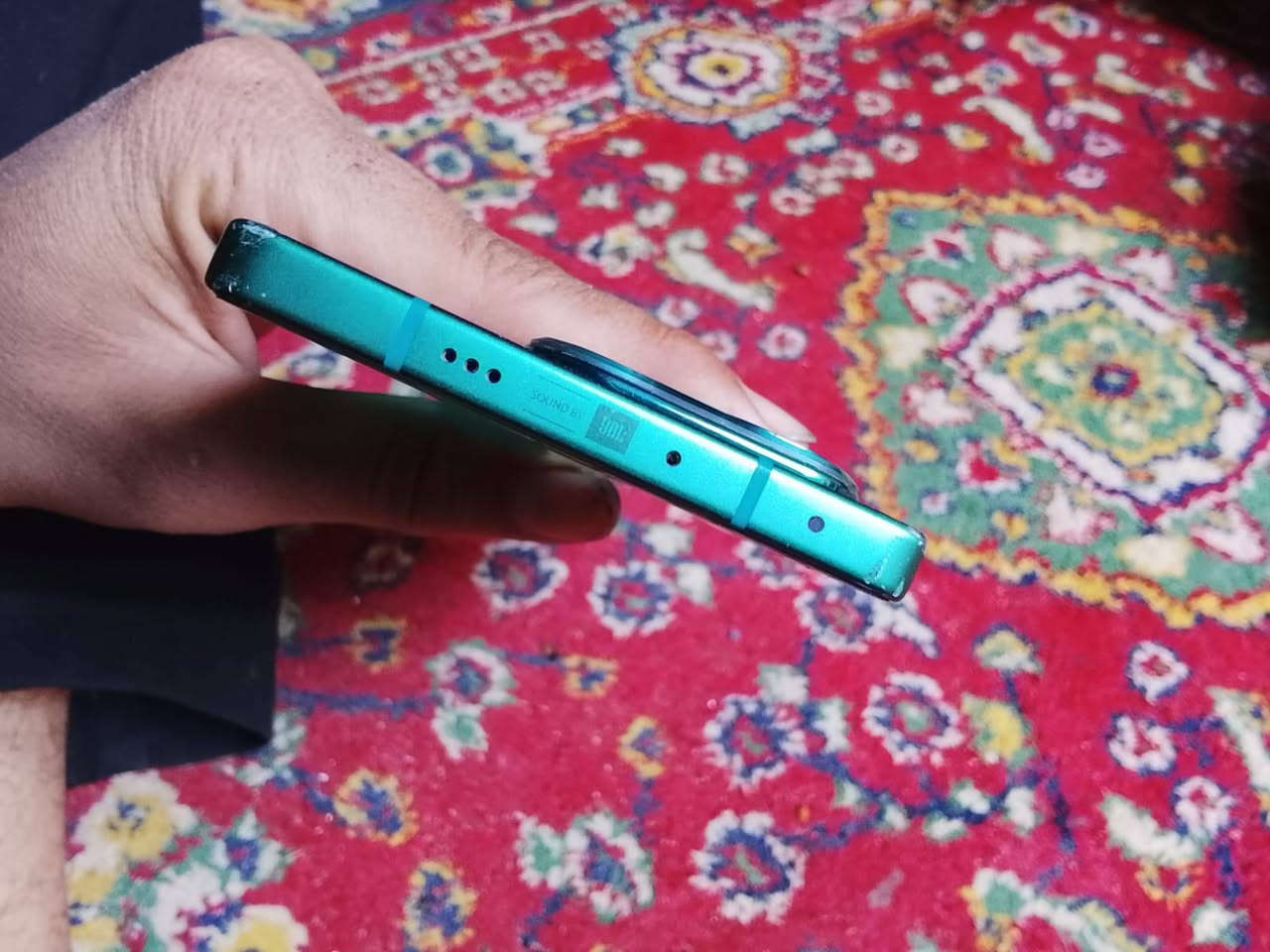 السلام عليكم سعر  250وبي مجال 
NOT 50pro 5g    نوت 50 pro 
ذاكرة 256 عشوائية 16 8+8
شاشة اموليد بتردد 144هيرتز  
helio G100 Ultimateمعالج 
 كامرة خلفية   50 ميكا بكسل  OIS  والامامية 13ميك بكسل شاشة اموليد بتردد 144هيرتز


**إذا كنت صاحب هذا الإعلان وتريد حذفه لأي سبب، رجاءا أرسل رسالة إلى الدعم الفني**