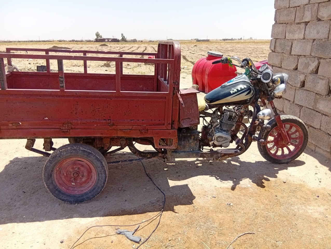 السلام عليكم ستوتة كلك كلك سعره 750وبيه مجال الطيبين المكان طريق نجف كربلاء ***********
