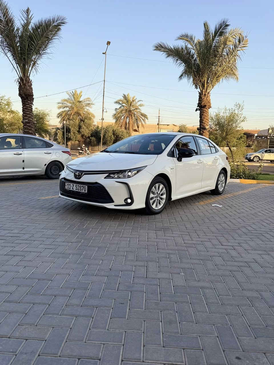 ***********
سلام عليكم كورلا 2024 وارد صيني هايبرد 
HEV علامة سودة ماشية 30 الف سيارة مواصفات شاشة تحكمات ويل كب بدون سلايد رقم بغداد بيهة بس بارد باب خلفي كد شبر وبل حافة ماا بنيد اصبعين فقط للبيع بسعر 140 وبيها مجال حك الجية مكاني بغداد حي الجهاد 
***********
