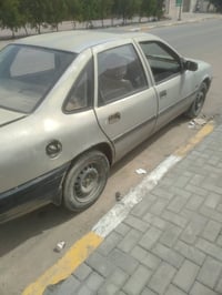 اوبل فكترا محرك ١٦٠٠  رقم بغداد  سيارة  نضيفة شرط تحويل  مكاني بغداد ا...