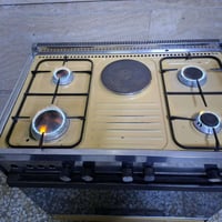 طباخ البيع مستعمل قليل كله شغال ستفسار عله رقم 07722136298