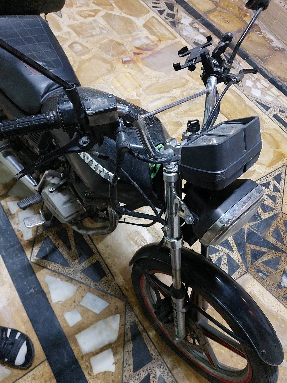 دراجه سافين 5 كير محرك 1500 حلوه ونشطه ومال شغل 