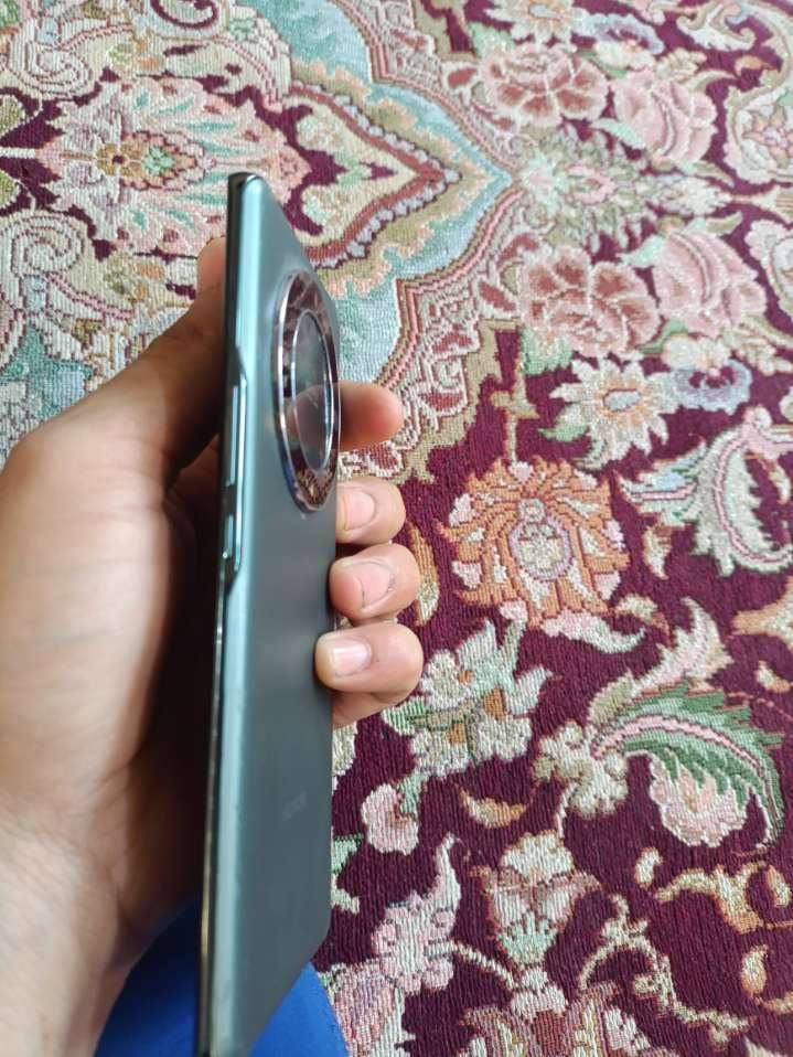 السلام عليكم 

جهاز هنر x9a 
لبيع او مراوس بتكنو كامون 30برو فايف جي 
مكاني موصل حي نتصار


**إذا كنت صاحب هذا الإعلان وتريد حذفه لأي سبب، رجاءا أرسل رسالة إلى الدعم الفني**