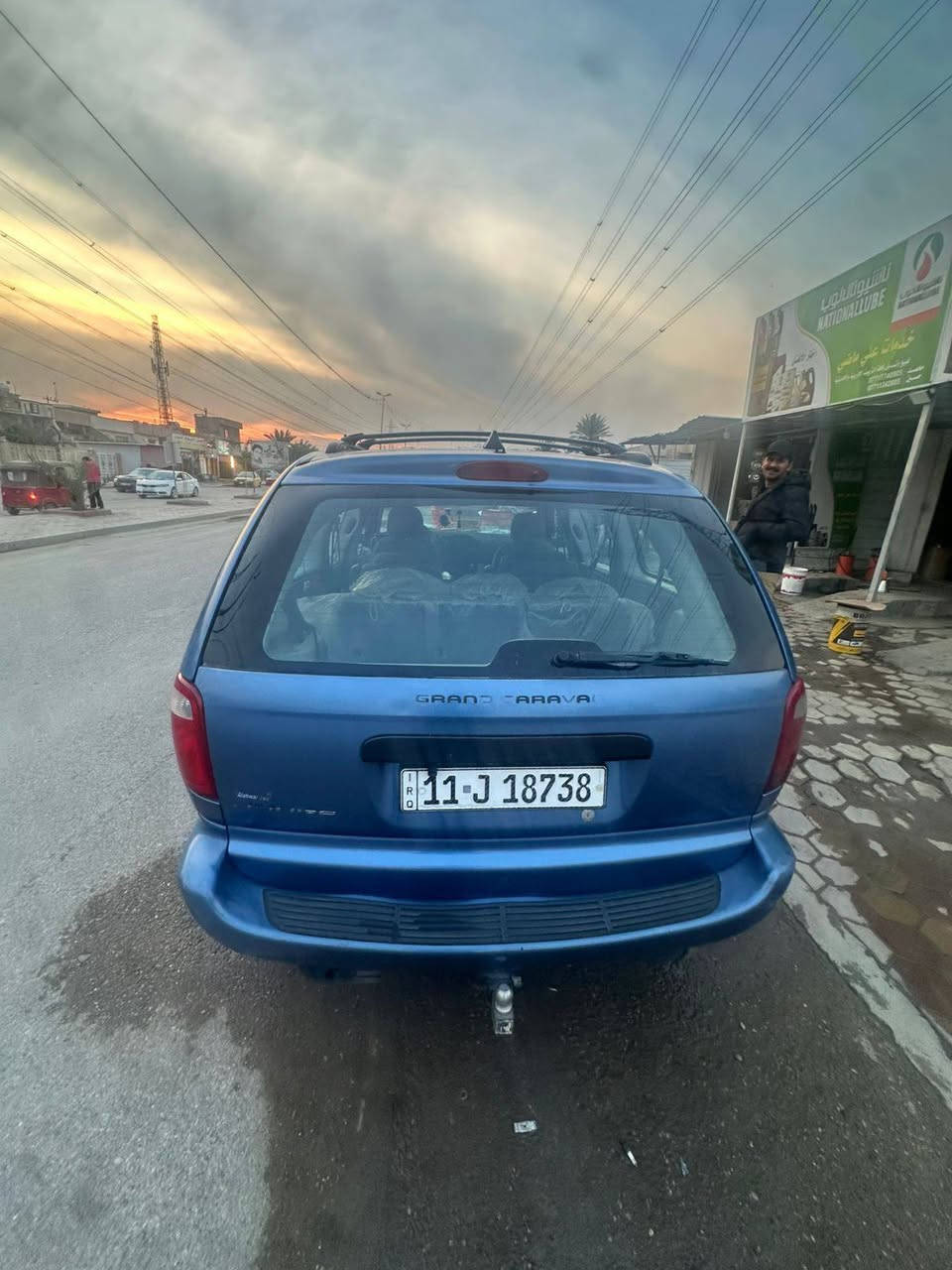 دوج كرفان 2007 طويله تدفئه وتبريد ثلاث قطع مكينه 3300
7 راكب سياره عائليه وكلش حلوه داخلهه نضيف بيبانهه كهربائيه مري كهربائيه صدرهه كله جديد ورقمهه انگليزي 
السياره مابيهه اي نقص
بيهة شخوط بسيطة
وتكحيل قليل 
الاتصال *********** 
*غير متواجد على الفيس
