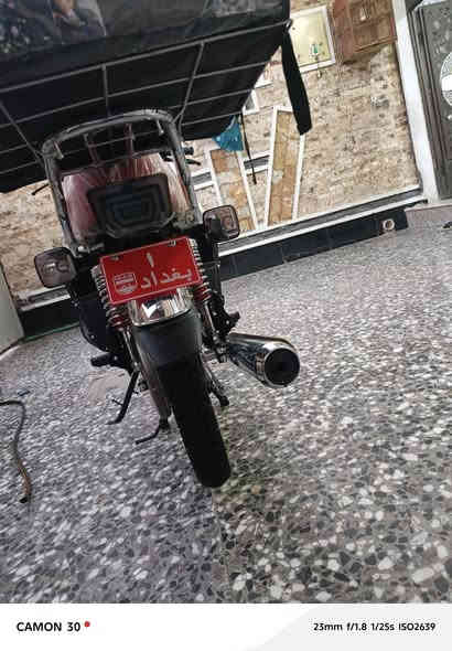 السلام عليكم دراجه شاينك للبيع كمرك مدفوع الدراجه جديده معنه الكلمه مكفوله كفاله عامه نازله من الرمبه ما مشتغله دلفرلي  سعر الدراجه 1250وبيها مجال قليل. معلومه؟
بعد بيها تزويد.... ستان.موبايل.وفدراليه.وشاير. ومسجل.MP3. وشاحن AUS . ودرع الدراجه متعوب عليها الدراجه برغي واحد ما مفتوح بيها. 
خلفيات.حمر.بيها بس اشاره وحد طفت ...... 
دهن الاماني الحديد. بانزين محسن 
***********واتساب رجآن رجأن المو شراي لا
