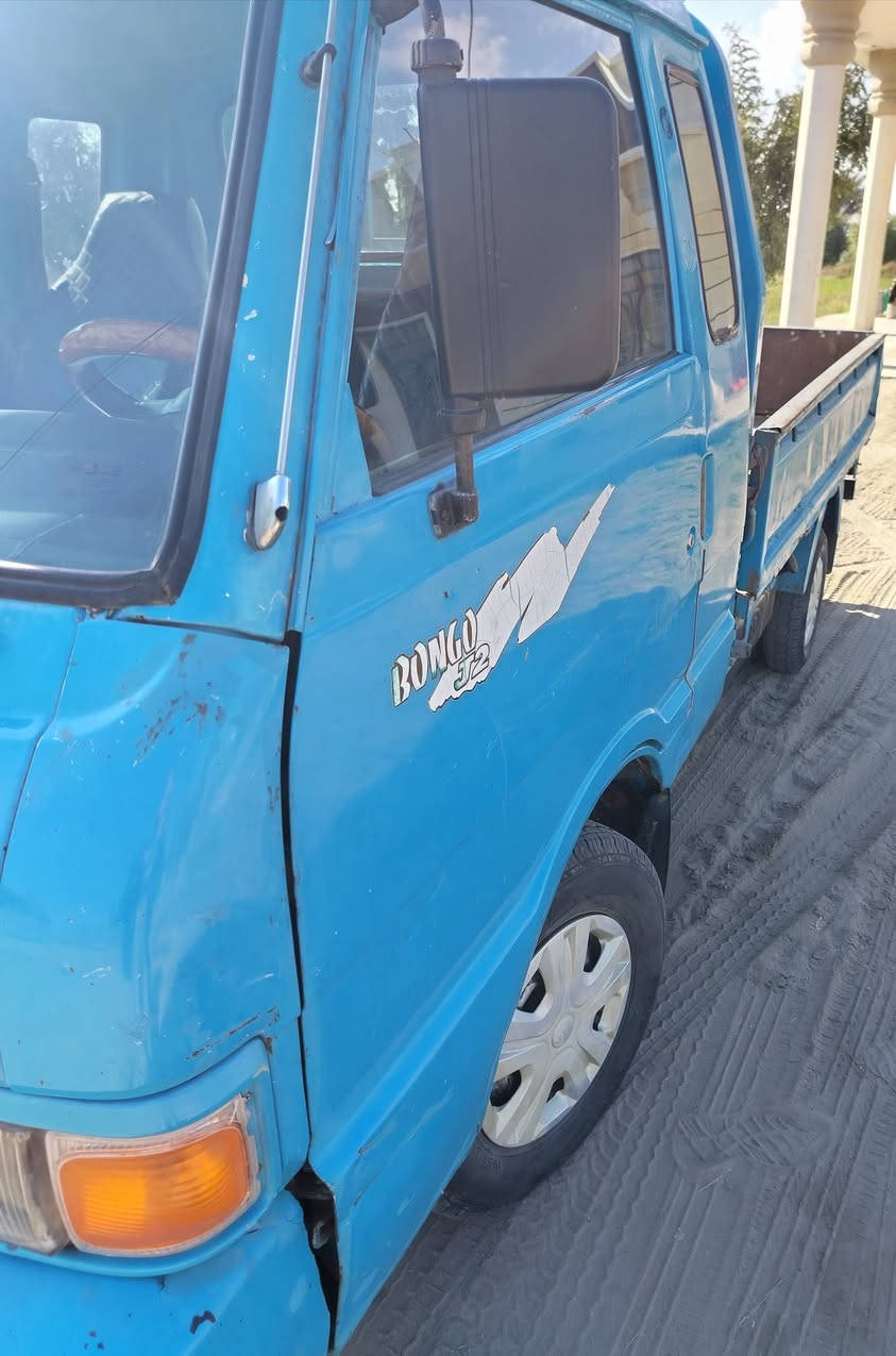 السلام عليكم للبيع
بنكو 96 كير محرك اكسل شاصي كله مكفول قمارة وبدي بلاد صدر جديد تايرات جدد 
كهربائيات كله شغاله رقم بغداد انكليزي تحويل ثاني يوم مكاني اليوسفيه الرضوانيه
للاستفسار
***********
***********
