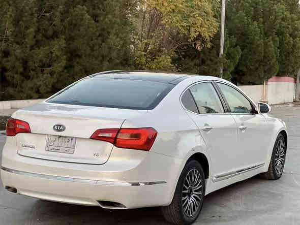 سلام و عليكم كيا كاتينزا موديل ٢٠١١ سيارة حيزام  سعر ٥٠ ورقة  ***********  فقت وةتسئاب 

0778 299 5990
