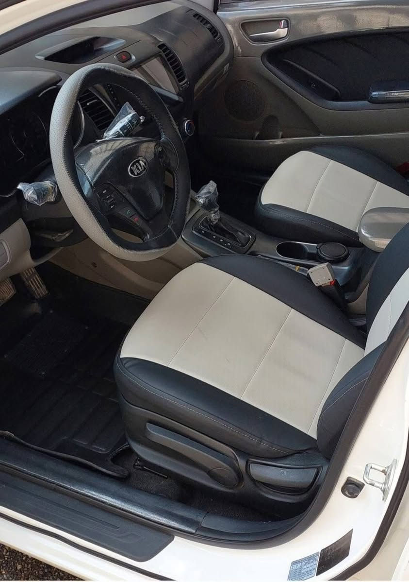 سلام عليكم للبيع كيا
سيراتو 2017 خليجي
محرك 1600 دوش
رقم بغداد الدولي بااسمي
بيه منظومه غاز كامله
بيها الباب الوره السايق كلير
والدعاميه صبغ وبيها كم مكان بارد
الدواسه بجة السايق صبغ 
وبيها بالجاملغ الايسر ضربه مال دراجه مصورها بالفديو
سونار موجود عندي
مغلفه كلها من جوه نايلون ودوشمه
تحكم ستيرن
مري شفط
تخم تاير قبل اسبوعين شديته
ويل كب 16 
السعر 120 
مكاني بغداد 
الاتصال ***********
