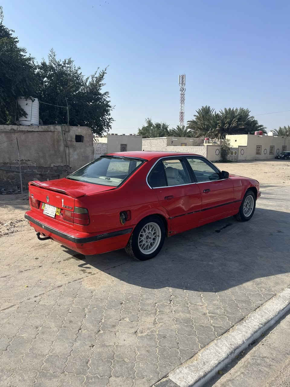 بي ام ٥٠٠كير مكينه جدد توني شادهن بعدني ممصفيه السياره بديه حلو لاضربه ولا خياسات فقد بدوس رقم صلاح دين راعيه موجود سنويه توه منتهيه صارله تقريبن٣اشهر اقل مكينه مسكر عدله ٢٠وكير عادي حورته اصل اوتماتيك مراوس بجارجر او شاهينه مكان السياره البصره الزبير***********
