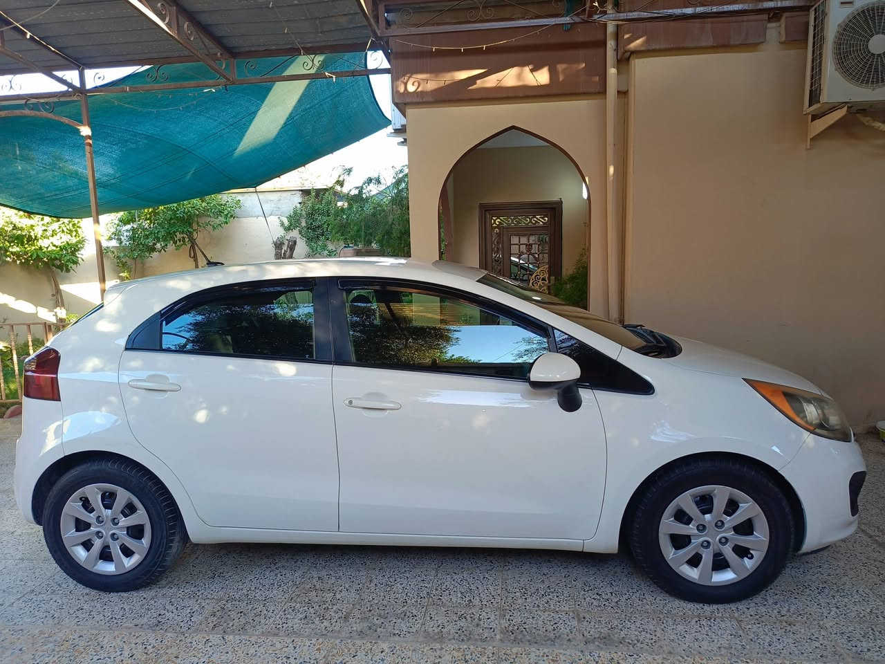 ريو ٢٠١٢ امريكي نينوى
مكينه ١٦
كير عادي ست نمر 
مكينه وكير شرط
مانع انزلاق 
تحكمات ستيرن
تدفئة وتبريد شرط
شاشة اندرويد
بدون صبغ وبدون حادث
كابون بانزين
كامره تصوير اماميه
السعر ٩٠
***********
