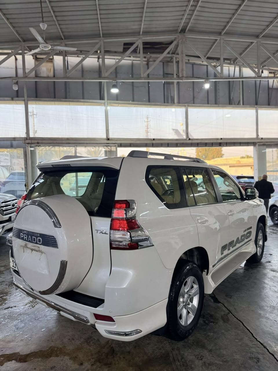 ابدأ رحلتك نحو القيادة المثالية مع معرض الدله للسيارات🚘، حيث الثقة والتفوق يلتقيان في كل تجربة قيادة. نحن نعلم أن السعر والجودة هما عوامل حاسمة في اختيار سيارتك المثالية، ولذلك نقدم لك أسعارًا تنافسية لا تُقاوِم.

الموقع📍: بغداد الكريعات شارع الوقف السني 
للاستفسار :***********
                    او 
***********

اللاستفسار عبر الواتساب ‬

النوع:تويوتا برادو
الموديل:2016
حجم المحرك:v6
عداد المسافه:111الف كيلو 
خليجي سوناره مرفق في المنشور
المواصفات:
بصمه تشغيل
بصمه ابواب
فتحه سقف
7 راكب 
3 قطع تبريد
شاشه
كامرا 
حساسات 
تحكم ستيرن جهتين 
مثبت سرعه 
وباقي المواصفات المعروفه 
السعر :310 وبيه مجال بسيط
