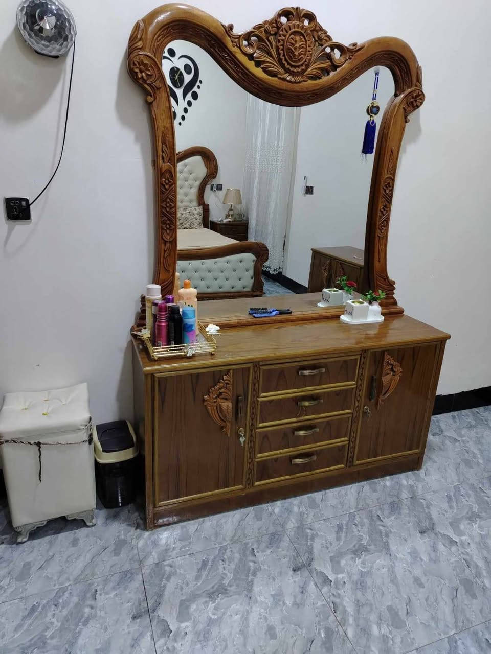 غرفه اخشاب حطاطه خشب زان درجه الأولى سعرها  ١٦٠٠ اتصال ***********
