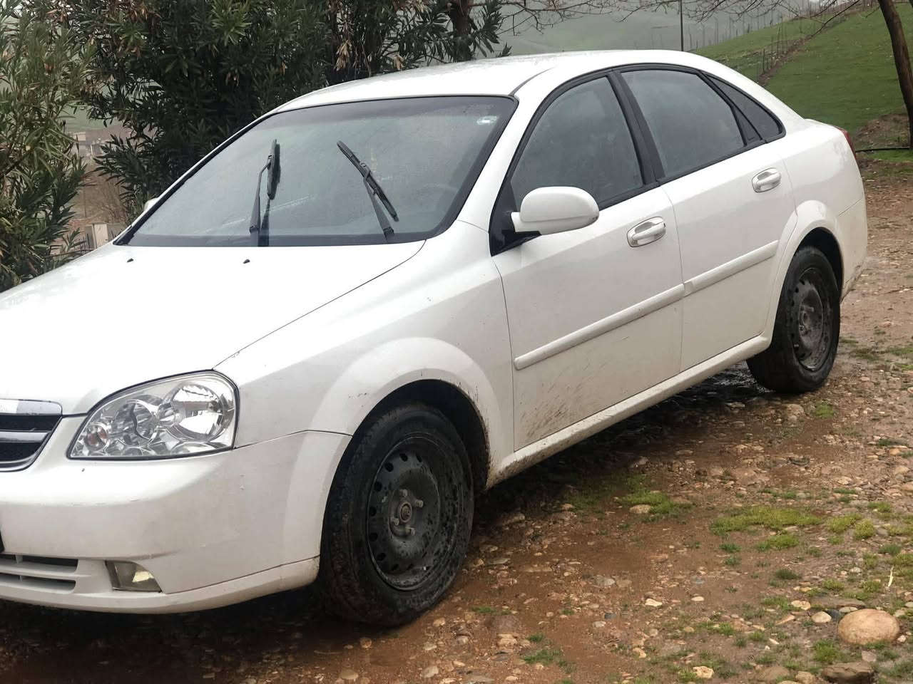 شوڤرلیت 2012 مکینە وگیرو تەقەورەقو کارەبایئ بشرت ماکینە نکرایتەوە
سبوغ لە ڕسمەکان دیاریم کردووە
سەنەی هەتا 2028  نویێە
سەیارەکە ئی معرز نیە ئی ماڵە
شوێنُ[ ئاکرێ 
***********

ئـەگەر سەیارەکەت دەفرۆشیت نامە بنێرە با بلاوی کەینەوە لۆت
