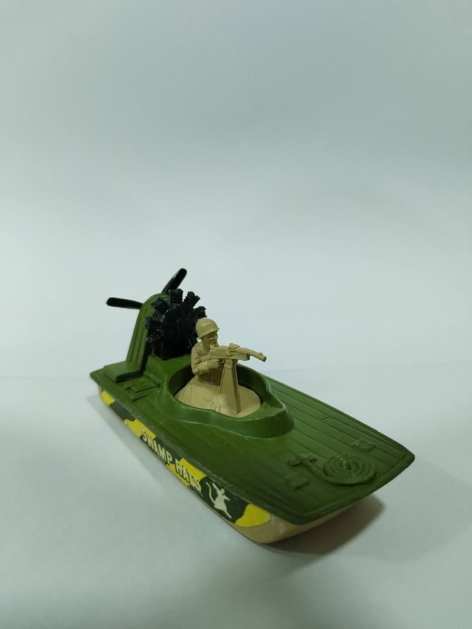 صيد اليوم عسكري +عربات من النوادر
Matchbox made in ENGLAND BY LESNEY ❤️


**إذا كنت صاحب هذا الإعلان وتريد حذفه لأي سبب، رجاءا أرسل رسالة إلى الدعم الفني**