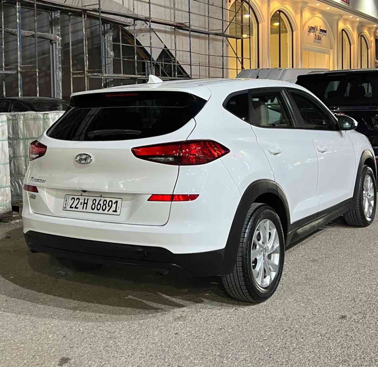 هيونداي توسان أمريكي بدون حادث بارد فقط  وبيها قطعة كلير موديل 2021 المواصفات العامة محرك  المسافة المقطوعة 83 ألف سيرفس كامل بالشركة السيارة كفالة عامة كير ومكينة حدادية كهربائيات كاملة بشرط سيارة نظافة عالية جداً
المواصفات التفصيلي
كرسي السائق كهربائي
حساسات360 درجة
شفتات ستيرن
شحن موبايل
نظام صوتي
إضاءة LED أمامي وخلفي
حساسات أمامية وخلفية
مرايا كهربائية مع طي أوتوماتيك وترحيب
صاجات بلاك
تحكم من الستيرن
منفذ 220 فولت
مانع انزلاق
عدسات إضاءة
خروج عن المسار
فتحات تبريد خلفية
هاند بريك بصمة
تبريد مركزي منفصل
مانع انحدار
دشبول ليزري
مراية عاكسة
لايتات كهربائية
زينون عالي 
شاشة نظام القيادة
ويل كب كروم قياس 18
كروم خارجي كامل
دبل LED
نظام تحذير خط الطريق

أغراض الشركة كاملة
سبير وكتلوك موجودة
مكان السيارة اربيل 
رقم صاحب السيارة 
***********
