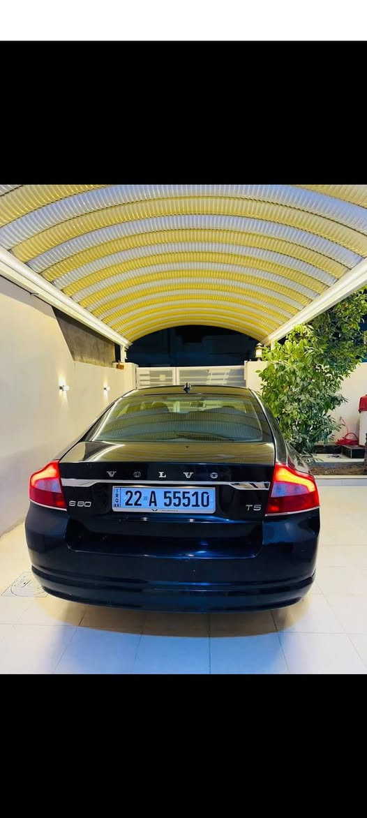 السلام عليكم
للبيع فقط فولفو S80 موديل 2011 لون اسود محرك 4 سلندر توربو سيارة مكفولة بيه بارد باب خلفي جهة سايق فقط كشنات جلد لايت زنون بلادي محرك وكير مكفولات صدر جديد شاشة وسطية سيدي جنجر تحكمات ستيرن كروز سرعة تشغيل بصمة حساسات خلفية لايت متحرك سايد بريك كهربائي ويل حجم 17 كروم وتخم تاير جديد سيارة رقم اربيل جديد سنوية جديدة وهزه جديدة تحويل مباشر 

مكان السيارة بغداد 

السعر 85$ ورقة وبيه مجال بسيط 

لتواصل ***********
