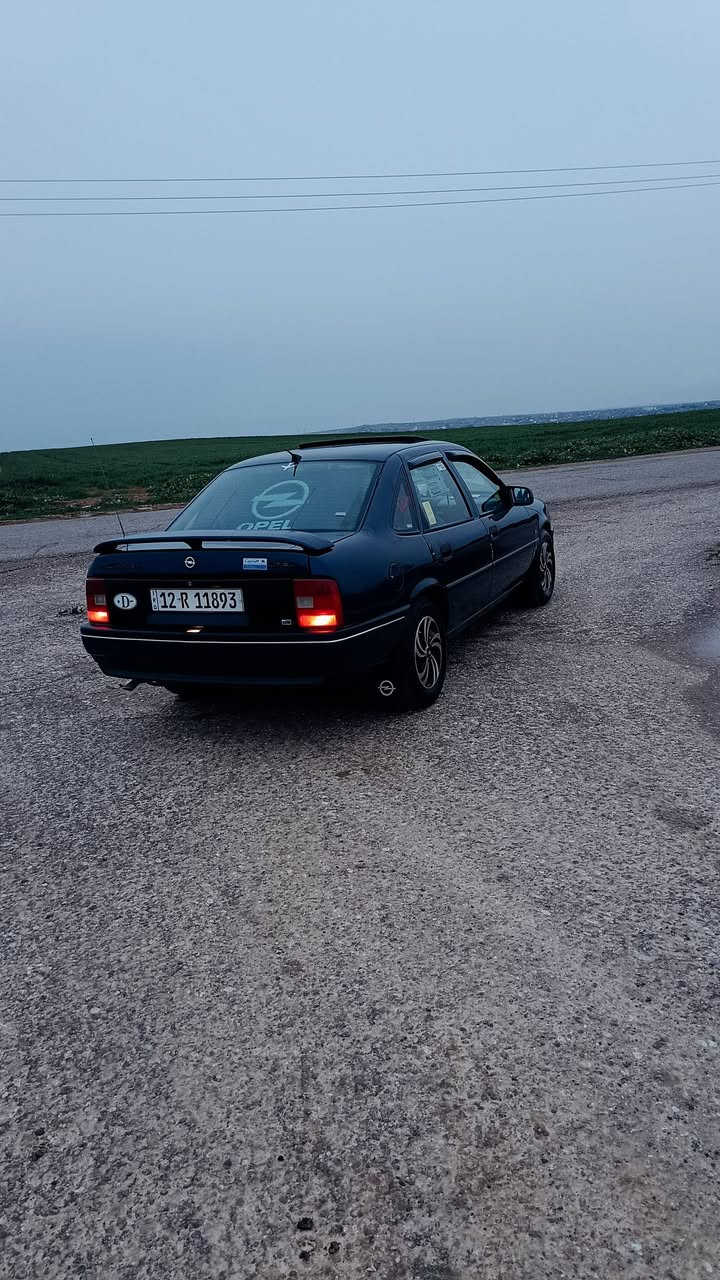 فكترا حجم 👌18👌 موديل 92
سيارة ماشاءالله وضع شركة 🚗 رقم انكليزي هزاه سنوية 2031 🚗  شرط تحويل فقط 🚗
محرك وكير شرط 💪 
جامات كهرب 🚗
قفل مركزي سلايت بور
ارضيا جديد 
طخم تيرات جديد ويل كب اصلي
طخم جديد 🚗 
صبغ سقف ودوير  جمالية فقط 🚗
كابون بنزين  ⛽ 
مكان سيارة موصل  🚗 شراي خابر⭐
***********
***********
