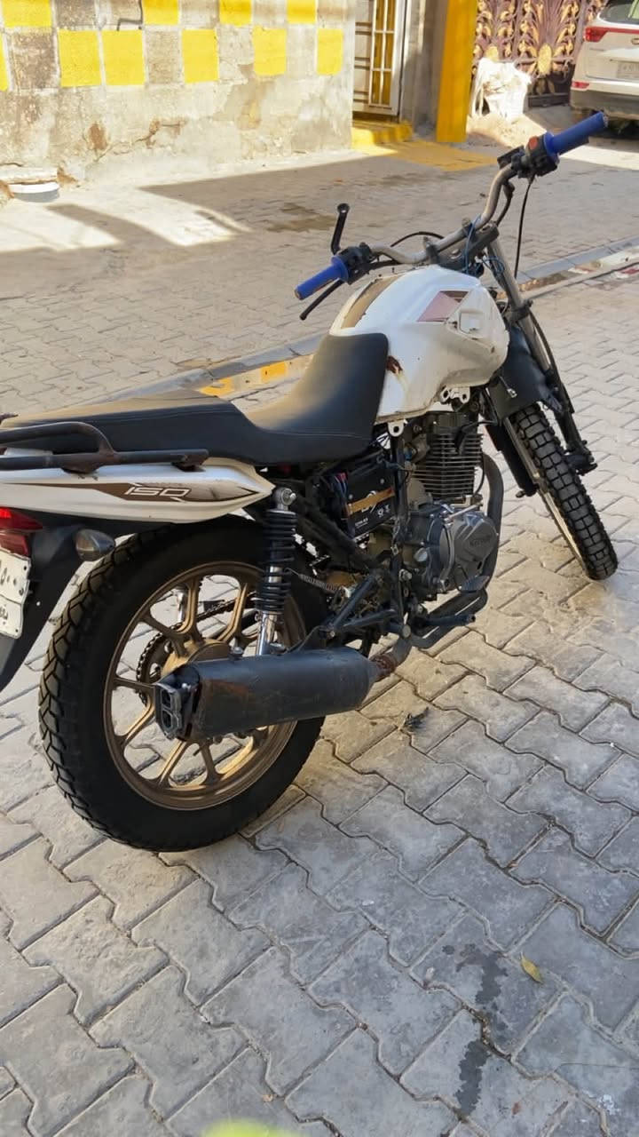 دراجه RK موديل ٢٠٢٢ 
مكينه مكفوله 

كامله ناقصها كفرات وكهربائيات

باتري وتواير جديده ومبدل دهن  
دراجه مرقمه سعرها 900 قفل مكاني بغداد ***********
