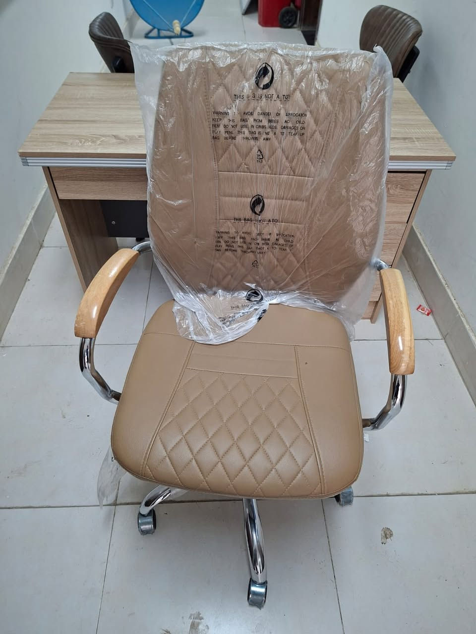 مكتب كامل السعر ٣٠٠ للحجز خاص


**إذا كنت صاحب هذا الإعلان وتريد حذفه لأي سبب، رجاءا أرسل رسالة إلى الدعم الفني**