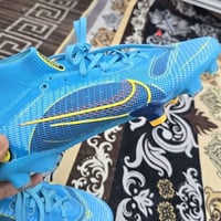 حذاء • مقاس ٣٩ • قالب صغير