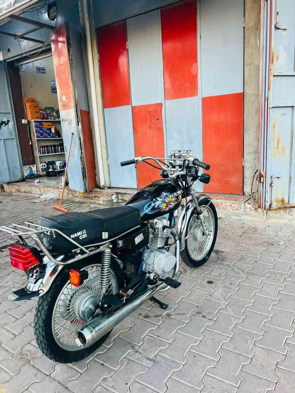 للبيع 4 كير نامي لوك كل عيب مابي سعره 300وبي مجال الشراي يتصل ***********
