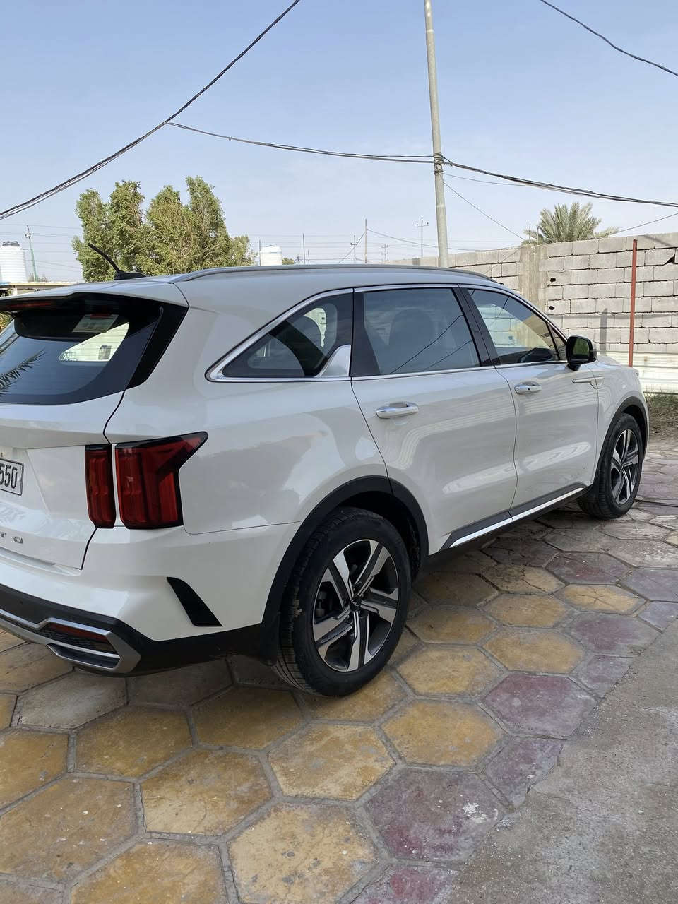 سورنتو ٢٠٢٣  فول مواصفات عدا البنراما خليجي رقم بغداد ألماني مشروع وطني مواصفاتها 
محرك ٦ سلندر ٣٥٠٠ 
بصمة .  تشغيل عن بعد
كراسي كهرباء 
صندوق كهرباء 
كامره
ويل ٢٠ 
دشبول متغير ٧ ألوان 
هاند بريك بصمة 
كير ماوس 
بردات خلفية 
شاحن واير لس 
مري ترحيب 
شاشة اندرويد 
سبعه راكب 
حساس أمامي وخلفي 
حساس مطري 
السيارة نظيفة   . ماشية ١٠٧  السعر ٢٧٠  للاستفسار 
  ***********
