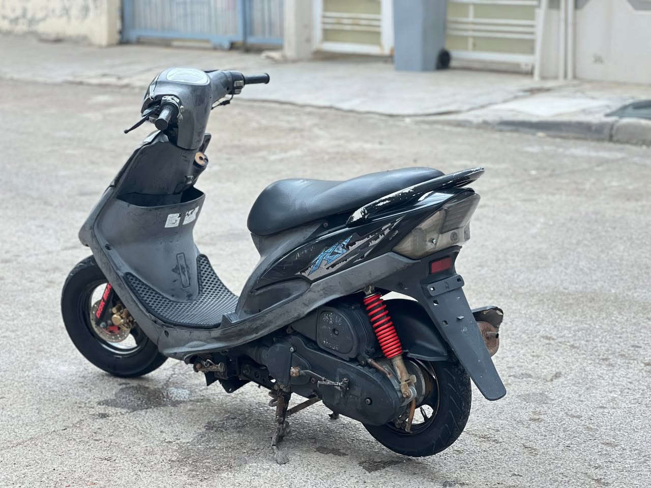 السلام عليكم ماكس عدله شغاله نكره سلف وهندر مكينه خرسه كرهبائيات كله شغاله مكفوله من كلشي دراجه كله بلاديه سعره 700 وبيه مجال مكاني بغداد تقاطع النهروان رقمي***********
