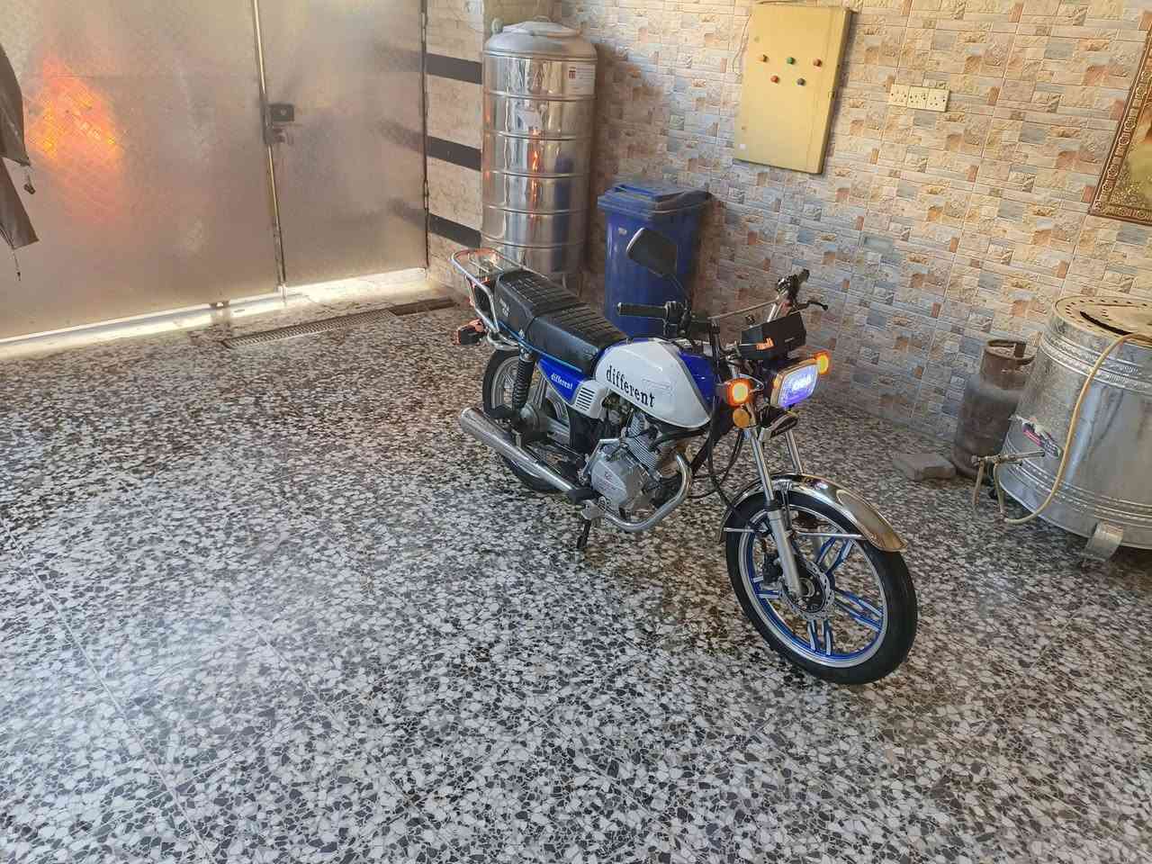 يالله سلام عليكم دراجه للبيع ايرانيه سيفان 5 كير موديل 2021 اوراق كاملة دراجه مابيها اي نقص سلف كهربائيات كلها شغاله مكينه كير من الله لا تبخير ولا تنقيص السعر 450 وبيها مجال بسيط عنوان بغداد  فلكه حي النصر ***********
