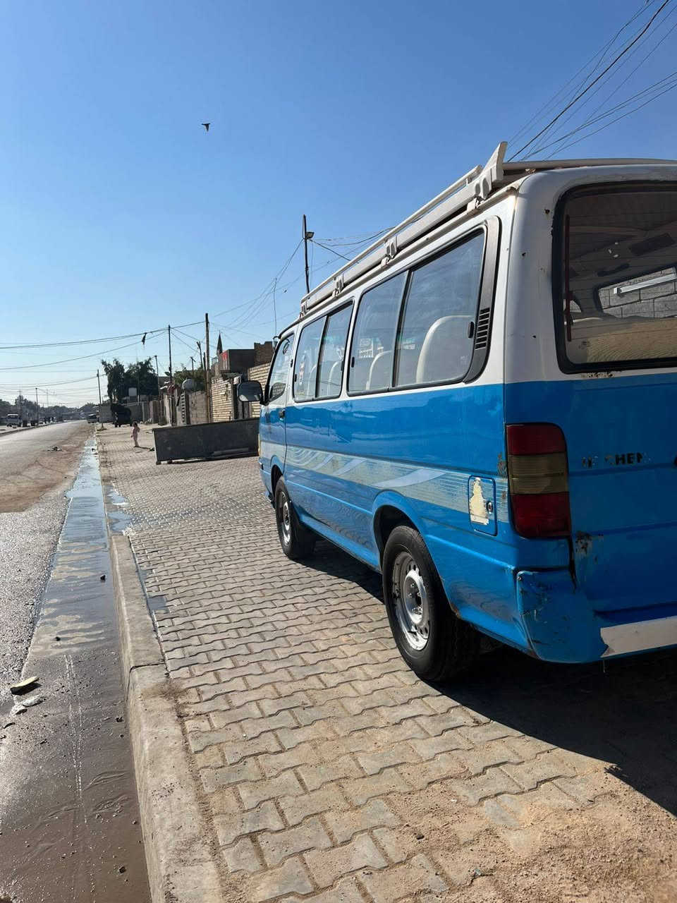 سلام عليكم جنبي 2016 للبيع مكفوله كفاله عامه دوشمه جديده صدر جديد سياره جاهزه كبل لشارع مصفره هيئه وغرامات السعر 70 وبيه مجال حك جيه استفسار اتصل ما متواجد ع فيس *********** مكان سياره بغداد جسر ديالى
