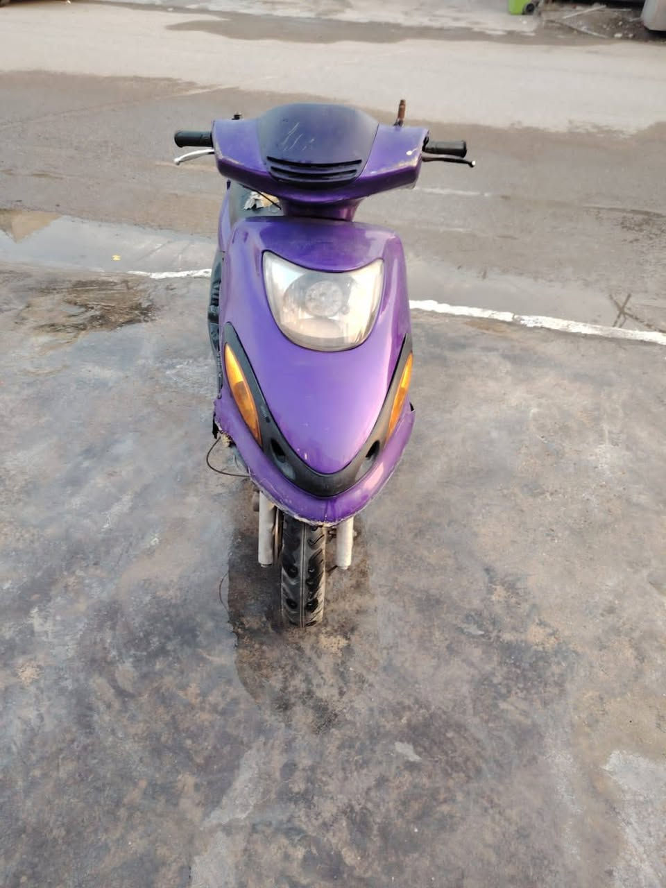 دولفين 🐬 للبيع
مكاني بالشعب 
الدراجة يحتاجلها تقسيم هواء حتى تشتغل 
ابيعها (كوم حديد) ب 130 الف

‏‪***********‬‏
