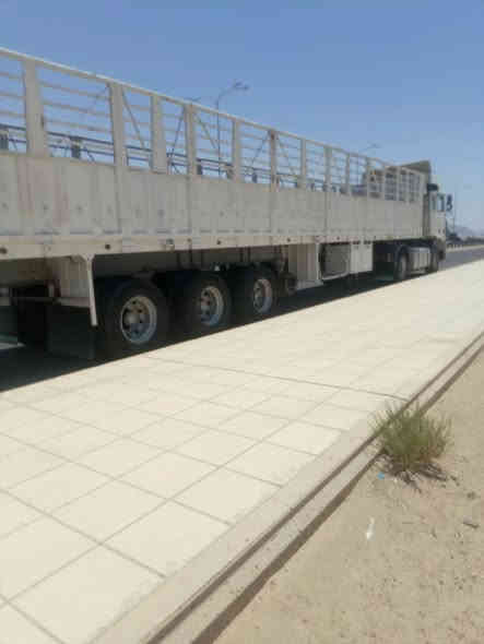 عربانه للبيع طول 13 60 دناكير 14صيني رابع رفاع يصعد وينزل رتفاع الجناب 180سعر 85وبيهه مجال ***********
