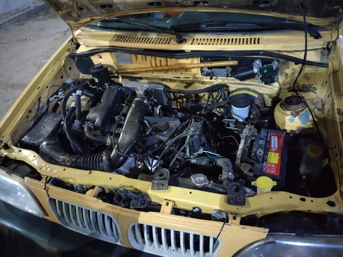 سلام عليكم سايبه 2012
رقم بغداد انكليزي السياره حلوه كهربيات
مكينه كير حلوات عوزها حداديه وترتيب
السعر 21 وبيها مجال بصيط رقم مبايل
***********
