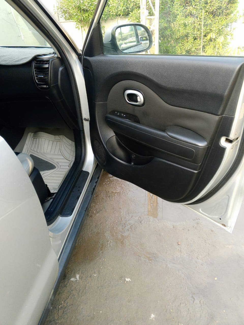 صول موديل 14 لون سلفري محرك 1600 GDI بأسمي رقم بغداد  /كفاله عامة عدا بارد باب سايق اقل من شبر حداديه نص عمر تبريد عاطل /السيارة نظيفة بمعنى الكلمة وارد أمريكي بدون يرباك
العنوان /البلديات قرب الامن العامه 
مبايل /*********** أبو محمد
السعر / 110 بيها مجال بسيط
