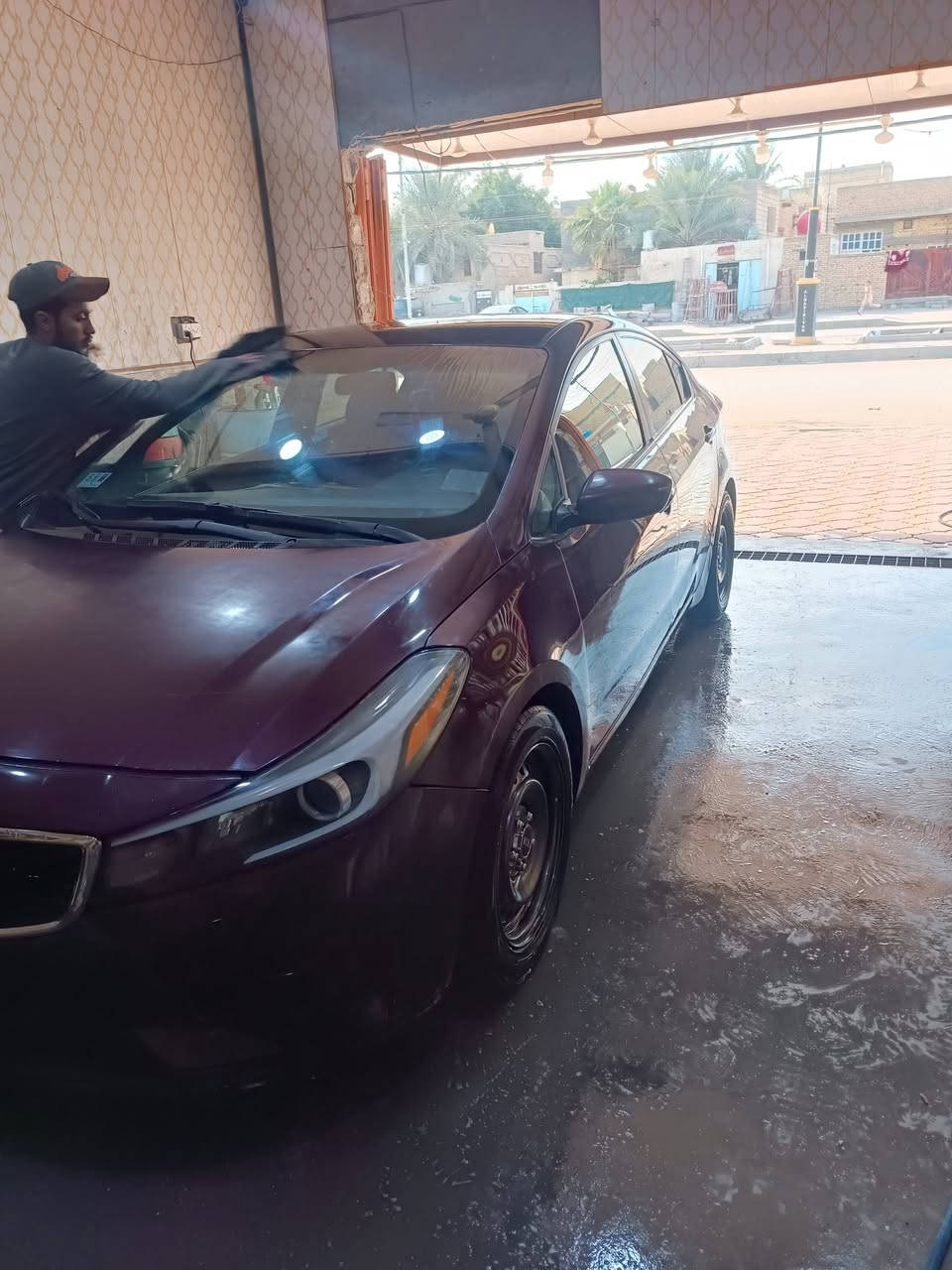 كيا فورتي موديل 2018  رقم ذي قار تحويل 
حادث الوارد مقدمه البنيد فقط بدون دواخل بدون ايرباك بيها رشات صبغ  
جاهزة مكينه كير حداديه تبريد ثلج 
باتري جديد طخم تاير ماتصرف عليها شي
السعر 115$ بيها مجال قليل
***********
