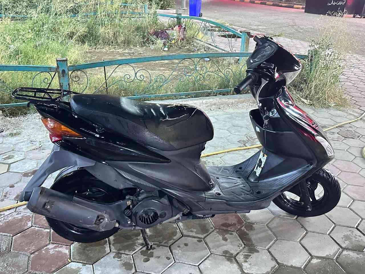 السلام عليكم دراجه ادرس للبيع كفاله عامه محرك كشر بلادي تفاصيل اكثر خاص لو اتصل *********** سعر 860 وبيه مجال مكاني الخاجيه
