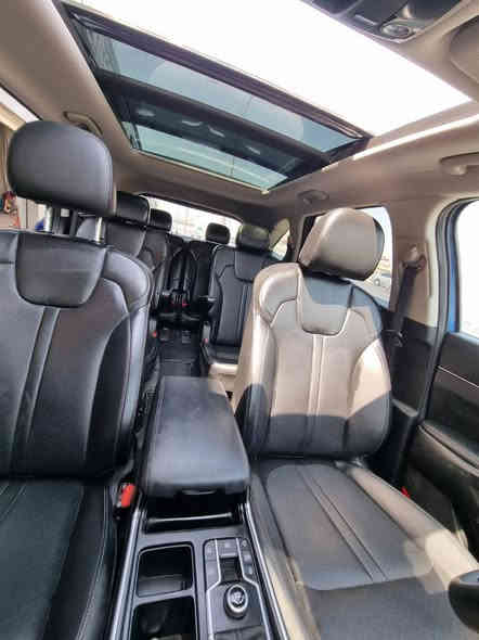 السلام عليكم
للبيع كيا سورنتو2023  فول EX بانوراما كراسي جلد متفارقة بصمة تشغيل وابواب 
2023 KIA Sorento, EX
2.5L, 4 cyl., 281HP
وارد أمريكي ، رقم اربيل ، اللون أزرق ، بصمة تشغيل ، بصمة أبواب ، بانوراما ، رادر خلفي ، حساسات خلفية ، كامرة خلفية ، كشنات جلد ، الكشنات الامامية كهربائية ، الكشنات الوسطانية متفارقة ، محرك 2500 تيربو ، حادث جانبي ، بجم كبس ، بدون دواخل الايربكات سليمه ، تبديل وصبغ الجاملغ الامامي وباب السايق وتصليح وصبغ الباب الخلفي يسار و جزء من الجاملغ الخلفي ، بدون ضرر لغود ولاشاصي ، ماشية تقريبا 14 الف ميل ، لايتات زنون ، لد امامي نهاري ، لد خلفي ، تبريد 3 قطع ، تدفئه كشنات ، أشاير بالمري ، نقطاط عمياء ، مانع انزلاق ، مثبت سرعه ، رادار مسار ، هاند بريك دكمه ، شاشه لمس ،  اوامر صوتيه ، نظام فحص ضغط الإطارات ، اربع وضعيات قيادة ، فول تحكم ستيرن ، صندوق كهربائي ، هاند بريك دكمه 
السعر 230 ورقة مع الرقم وبي مجال
مكان بغداد 
رقم الهاتف ***********
