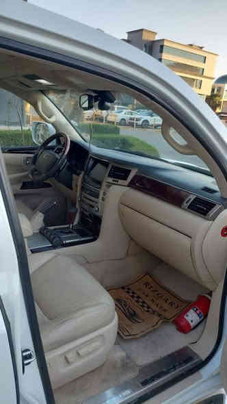 للبيع — Lexus LX570
موديل 2015 — اللون أبيض
ماشة 103 ألف فقط

السيارة نظيفة ، بدون صبغ ، ولا حادث، على وضع الشركة 100%
فحص شرط قدّامك، استخدام نظيف ومحافظ عليها بكل تفاصيلها.
داخلية نظيفةلوك ، وما تحتاج ولا مصرف.

السعر: 560,000$
خمس شدات و ستين ورقة 
و بيها مجال 
 ***********
-----_------------------------------
بو فرۆشتن  — Lexus LX570
موديل 2015 
تەنها 103 کم رویشتیە 
سیارەکی زور خاوینە کلین بی صبغ هەموو شتەکی بەشەرتە کەم رویشتیە 
نرخی : 560,000$
5 دەفتەرو60 وەرەقە 
مجالیشی تیدایە
*********** أربيل
