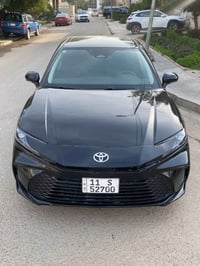 كامري 2025 هايبرد   ماشية 7 الاف   مواصفات Le   شاحن وايرلس   بصمة  مر...